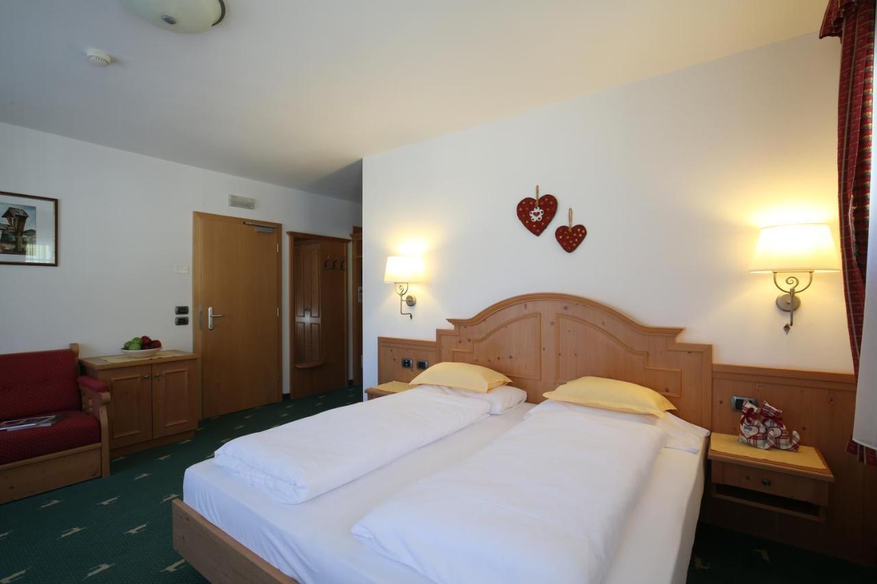 Hotel Mesdi Arabba Esterno foto