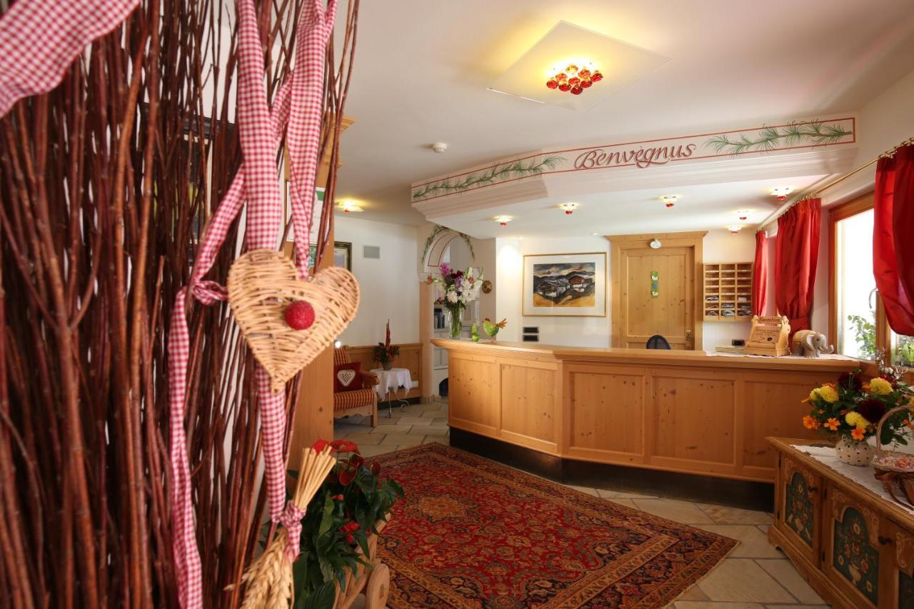 Hotel Mesdi Arabba Esterno foto