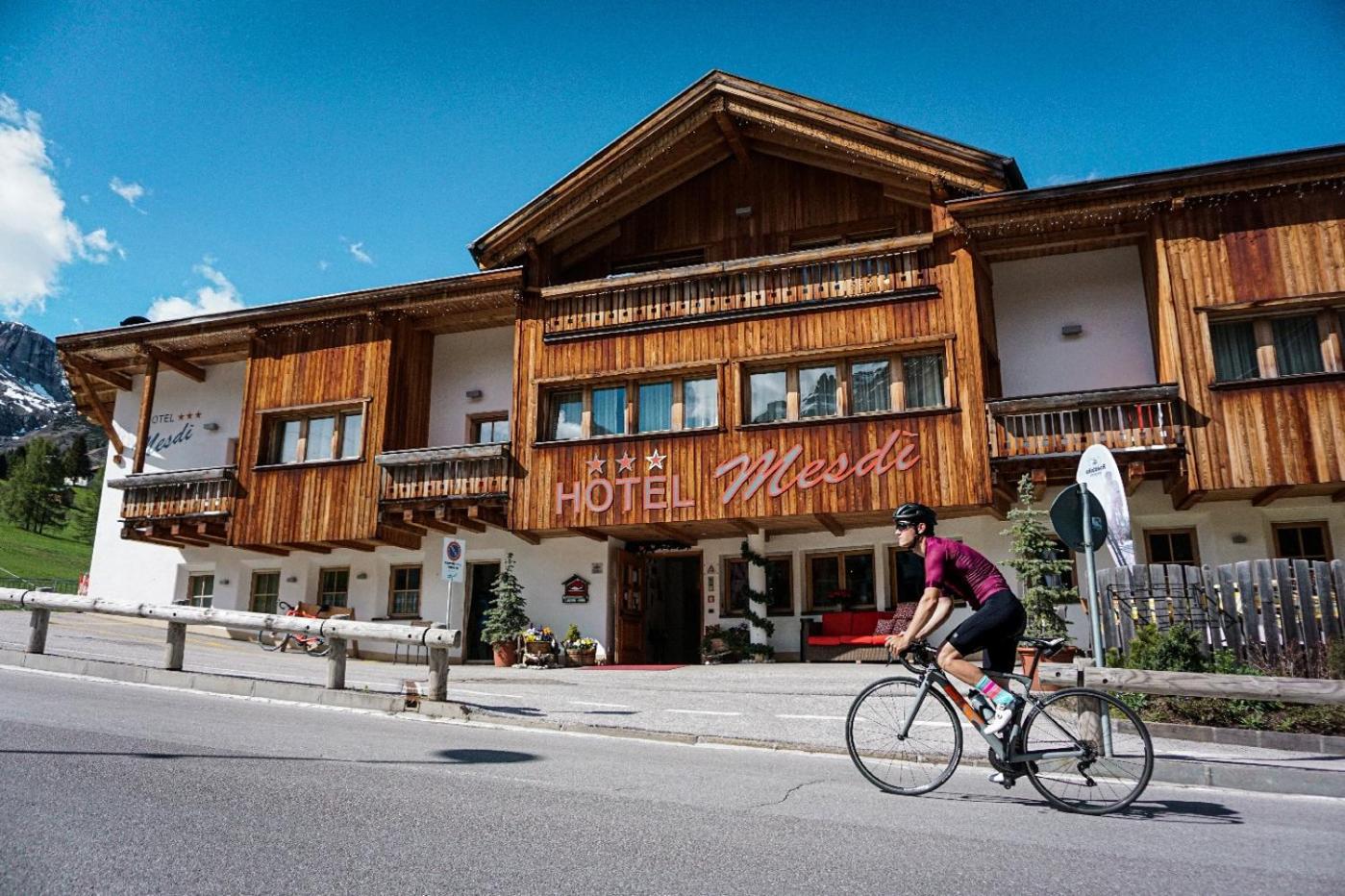 Hotel Mesdi Arabba Esterno foto